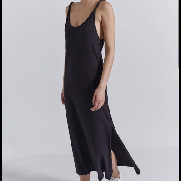 Current/Elliott Dresses & Skirts - 𝅺CURRENT/ELLIOTT the twisted slits dress in Caviar